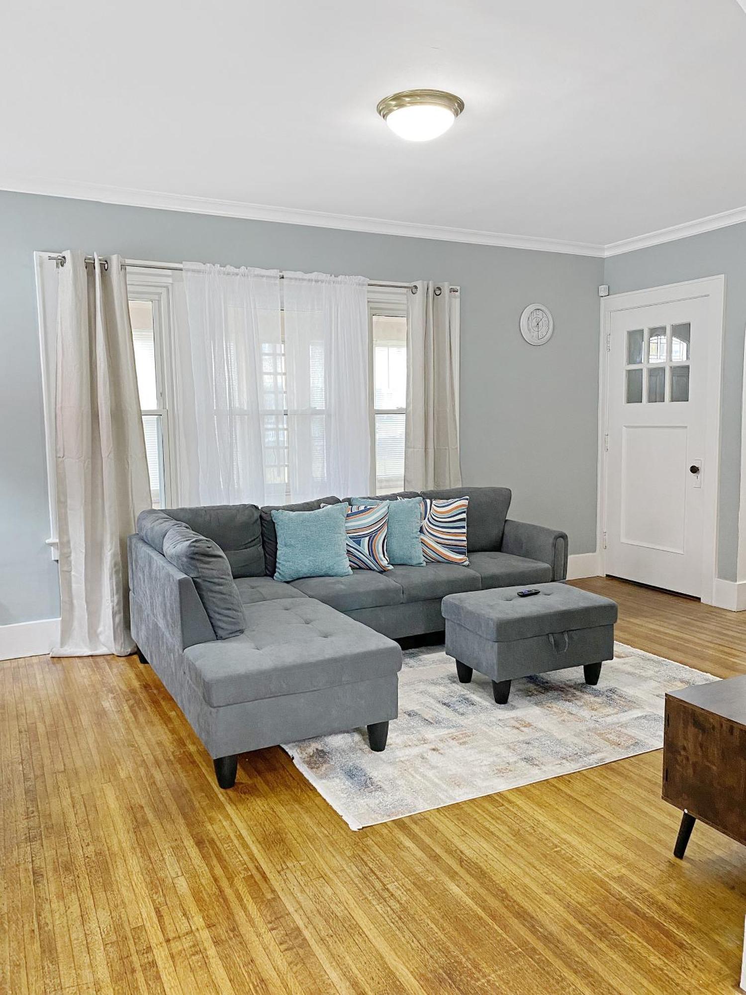 Lux 3Br, Steps From Airport, U Of R & Grocery Stores Rochester Extérieur photo